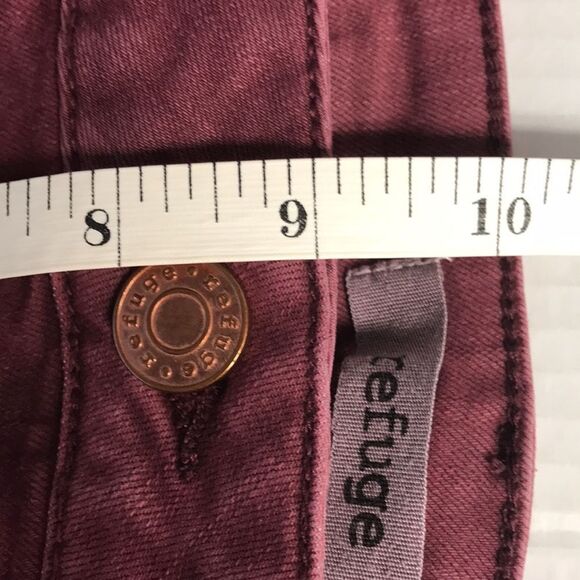REFUGE Distressed Burgundy Maroon Skinny Jeans Womens Sz 8 Ripped Stretch Denim - Picture 9 of 13